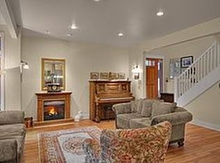 5469 18th Ave SW, Seattle, WA 98106