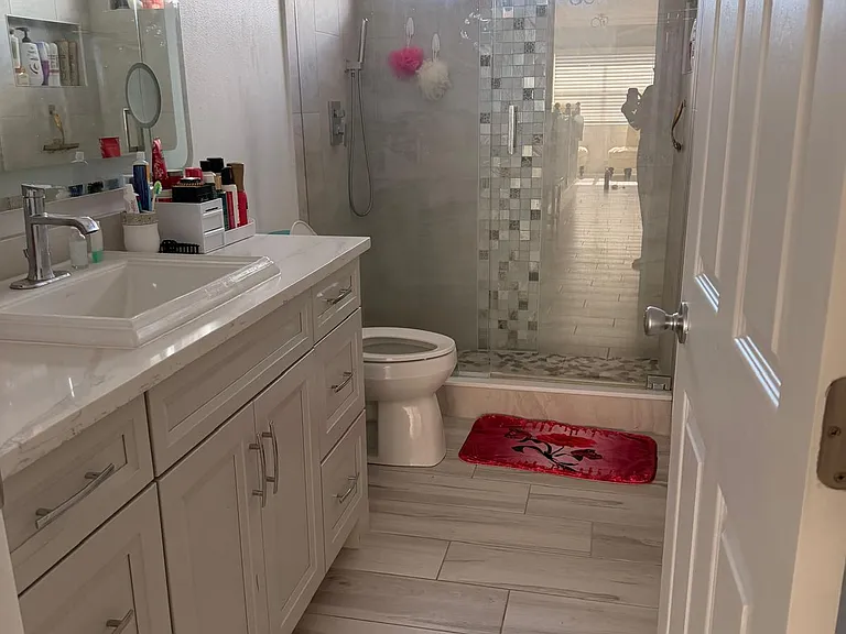 1908 Bridgeview Cir — Photo 32