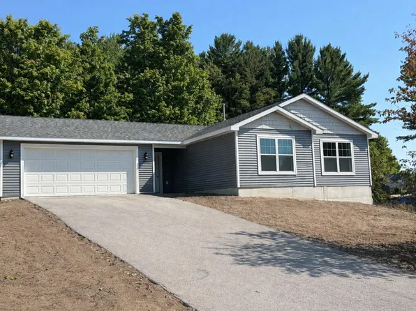 704 Eden St, Kingsley, MI 49649