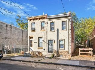 3813 Melon St, Philadelphia, PA 19104