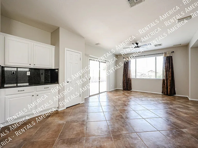 3751 W Desert Creek Ln — Photo 16