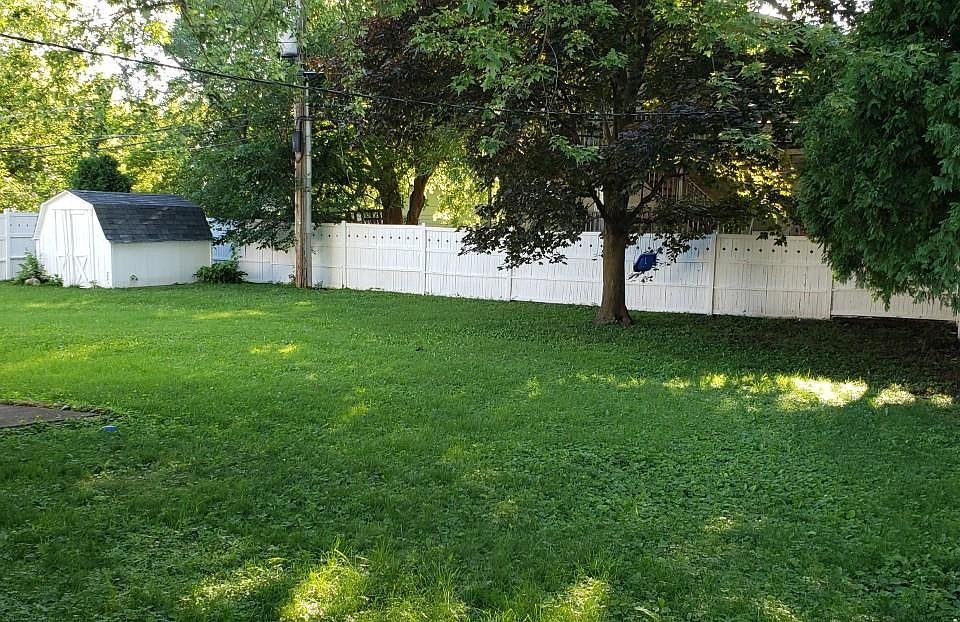 1002 Barberry Ln Round Lake IL Zillow