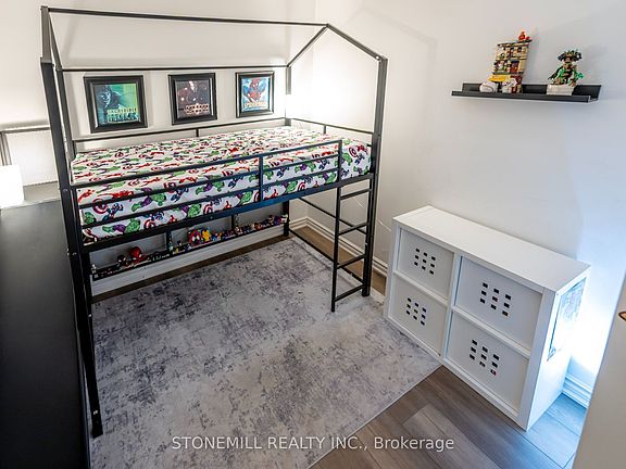 5th image of 2030 Cleaver Ave #118
