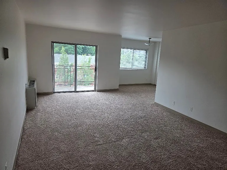 1220 N Pierce St — Photo 27