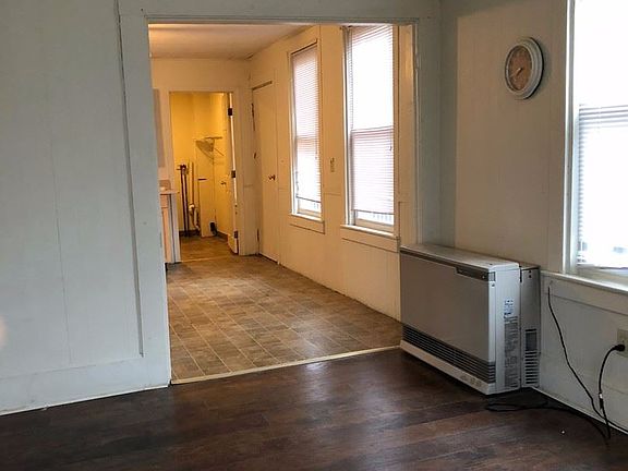 3rd image of 133 Hilldale Ave #1
