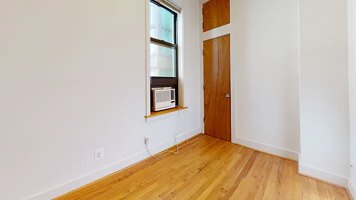 Rented by Bond New York | media 16