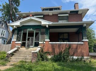 8 N Oak St, Belleville, IL 62220