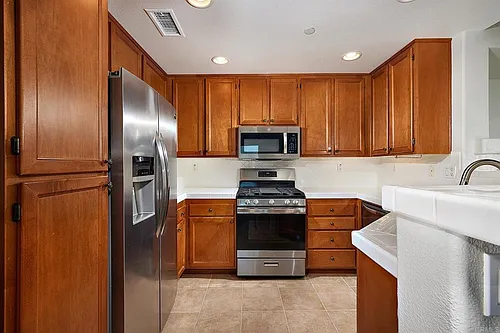 823 Ballow Way #823 Photo 1
