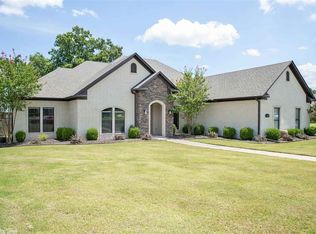 300 Vintage Cv, Conway, AR 72034