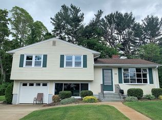 18 Richard Alan Rd, Dartmouth, MA 02747