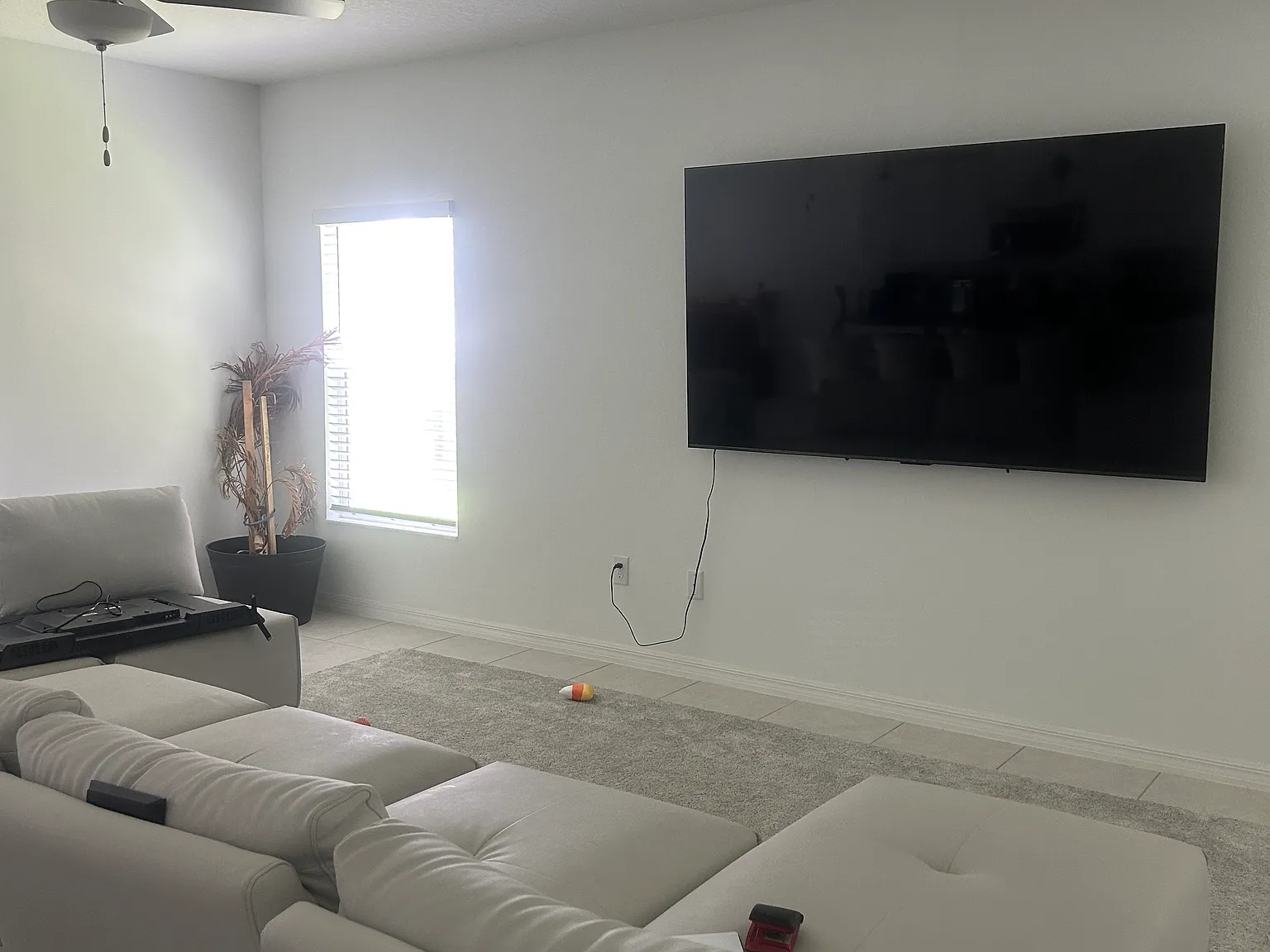 4 bed, 2.5 bath, 2200 sqft, $900 — Photo 4