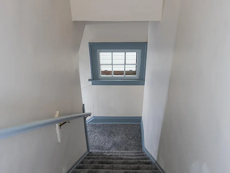 209 Clinton St — Photo 10