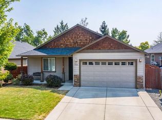 751 Tivoli Dr, Medford, OR