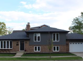 436 W Montrose Ave, Elmhurst, IL