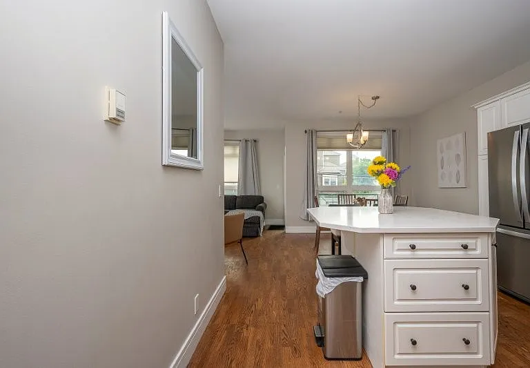 2 14th St NW #205 — Photo 4