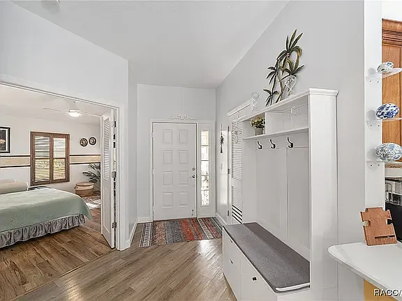 3 bed, 1651 sqft, $2,181 — Photo 4
