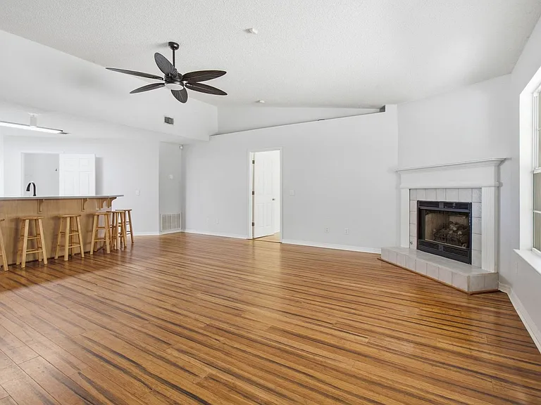5135 Whitehurst Ln — Photo 15
