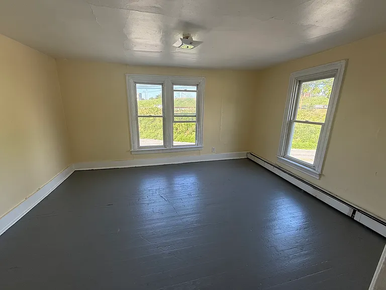 54 Middle Spring Ave #3 — Photo 1