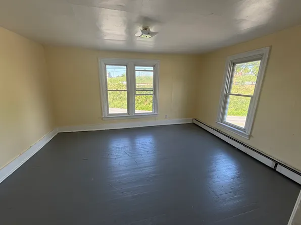 54 Middle Spring Ave APT 3, Shippensburg, PA 17257