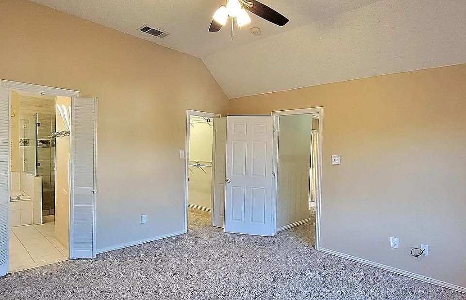 9807 Sunrise Ct, Irving, TX 75063 | Zillow