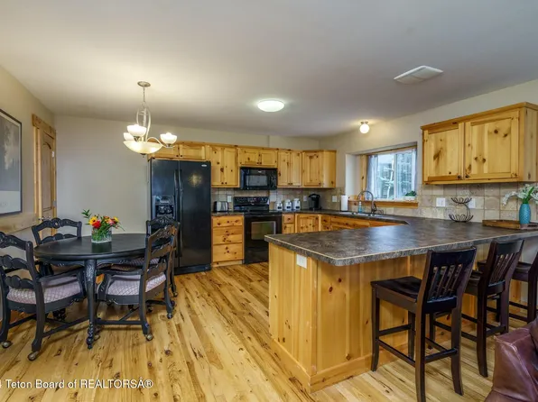 1701 Honeysuckle Loop, Driggs, ID 83422