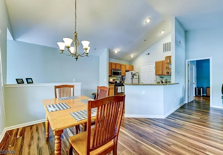 5803 Tudor Dr — Photo 20