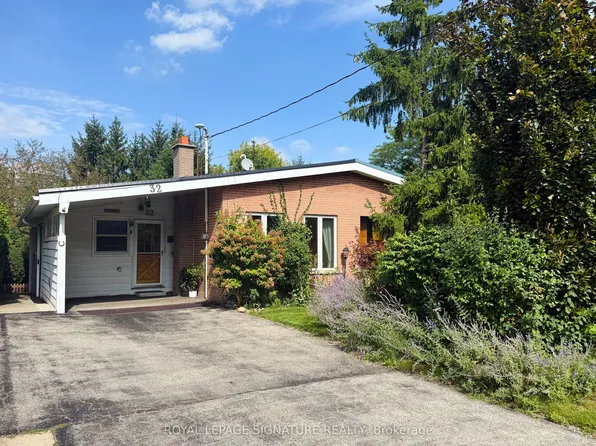 32 Northey Dr, Toronto, ON M2L 2S9