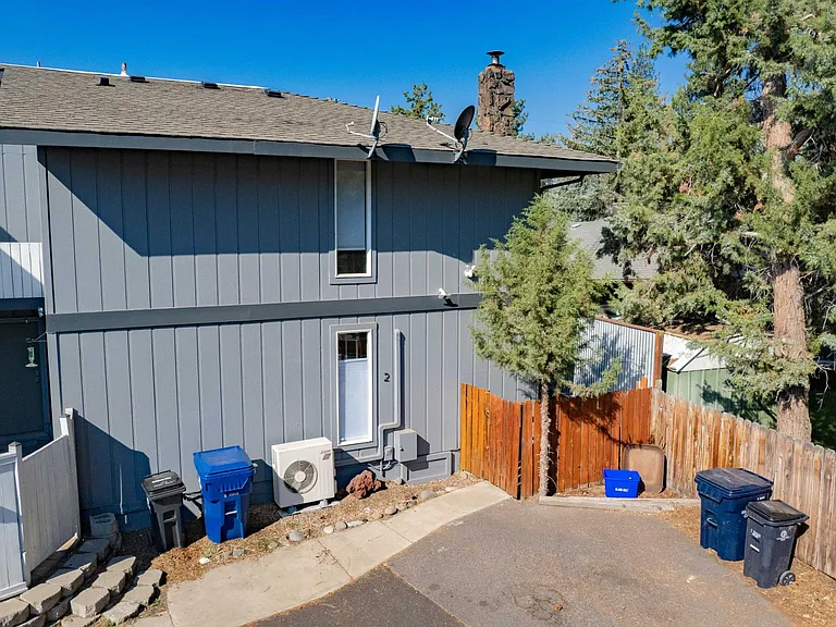 20390 Fairway Dr #2 — Photo 22