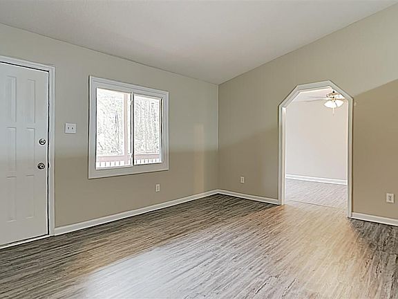 2nd image of 5807 Lillie Dr