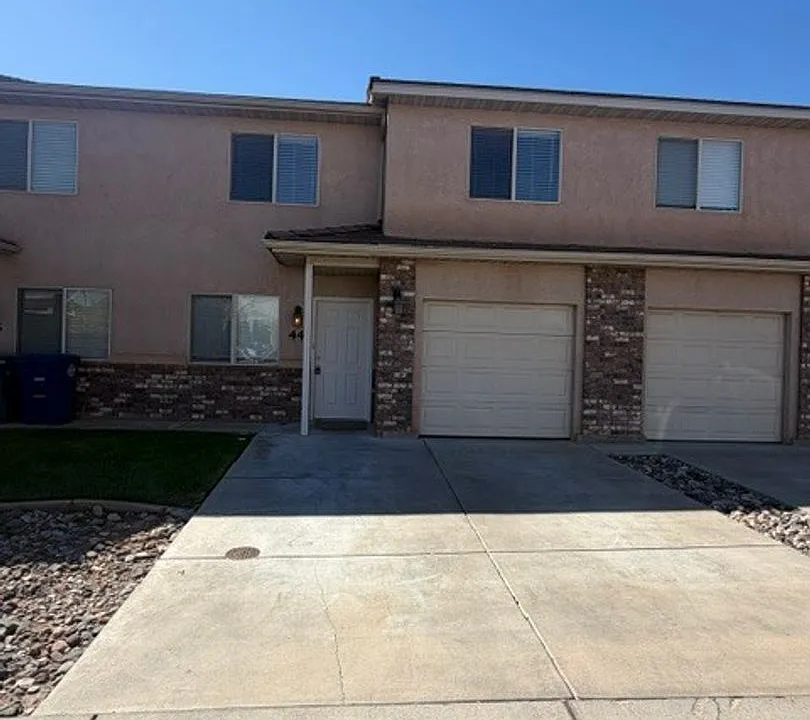 790 N 2720 E #44