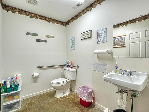 3rd image of 191 Skinner Rd