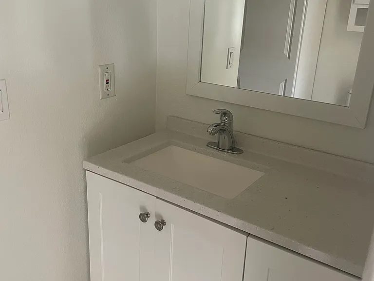 21285 Shoemaker Ln — Photo 5