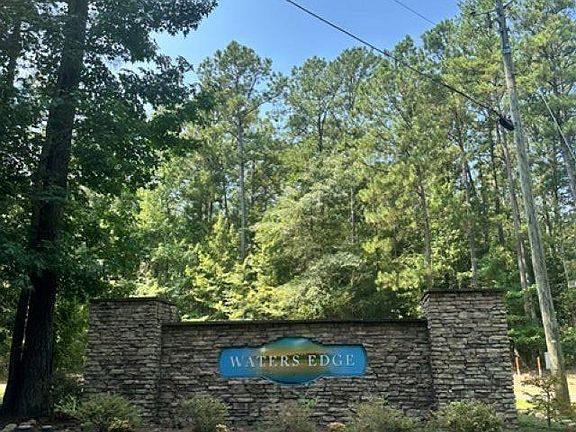 3rd image of 1 Mallory Cir #1