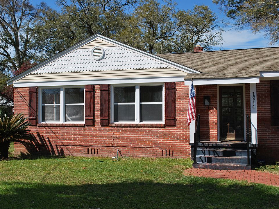 1st image of 1914 E Maxwell St