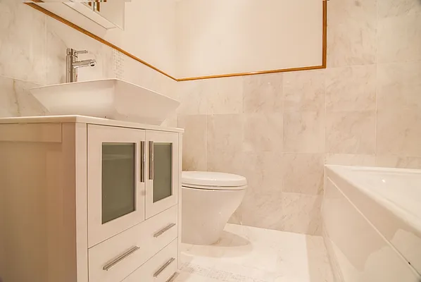 Rented by WAM Partners - William Moses Co. | media 51