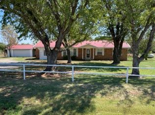 61482 N 2310th Rd, Seiling, OK 73663