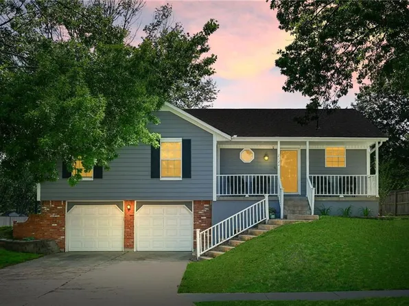 2322 NW 4th Street Pl, Blue Springs, MO 64014