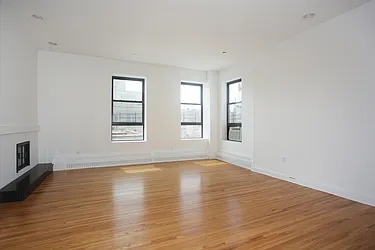 450 6th Avenue, #PH3