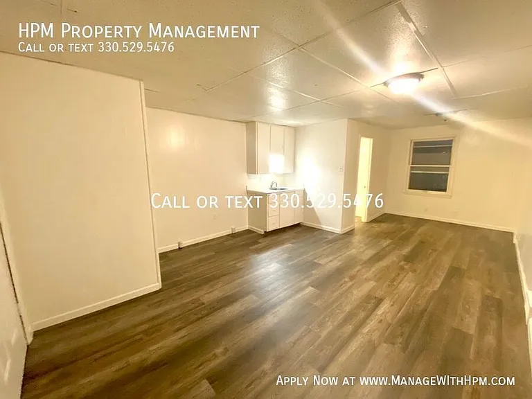 1214 Woodward Pl NW #3 — Photo 2
