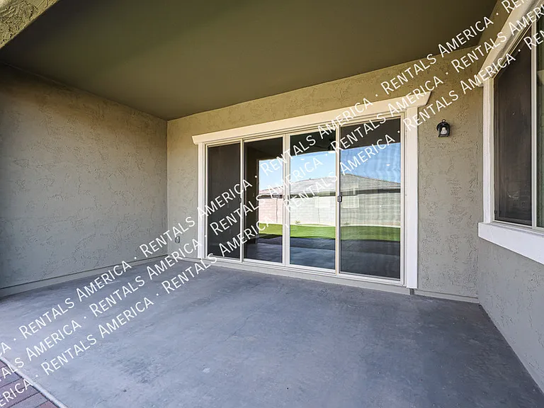 44716 N 44th Ave — Photo 46