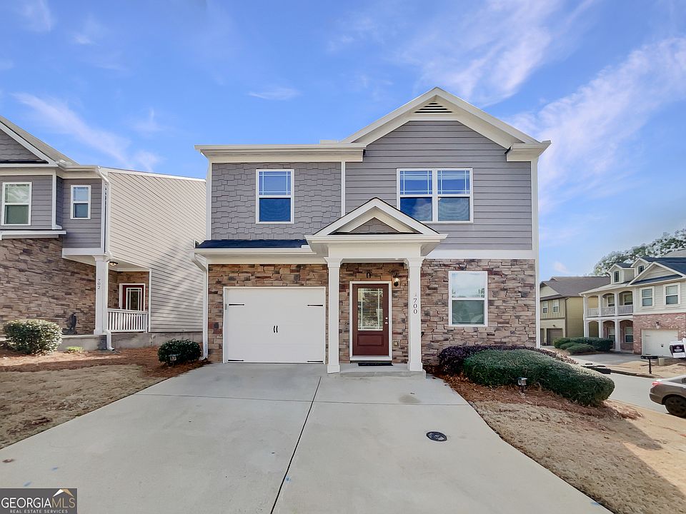 1st image of 700 Barberry Dr