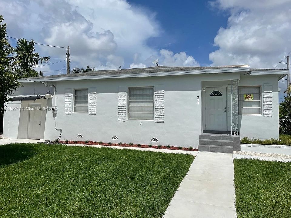1st image of 311 NW 61st Ave