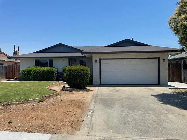 1721 Cherry Ln photo 1