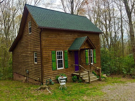 3rd image of 214 Stonebridge Ln
