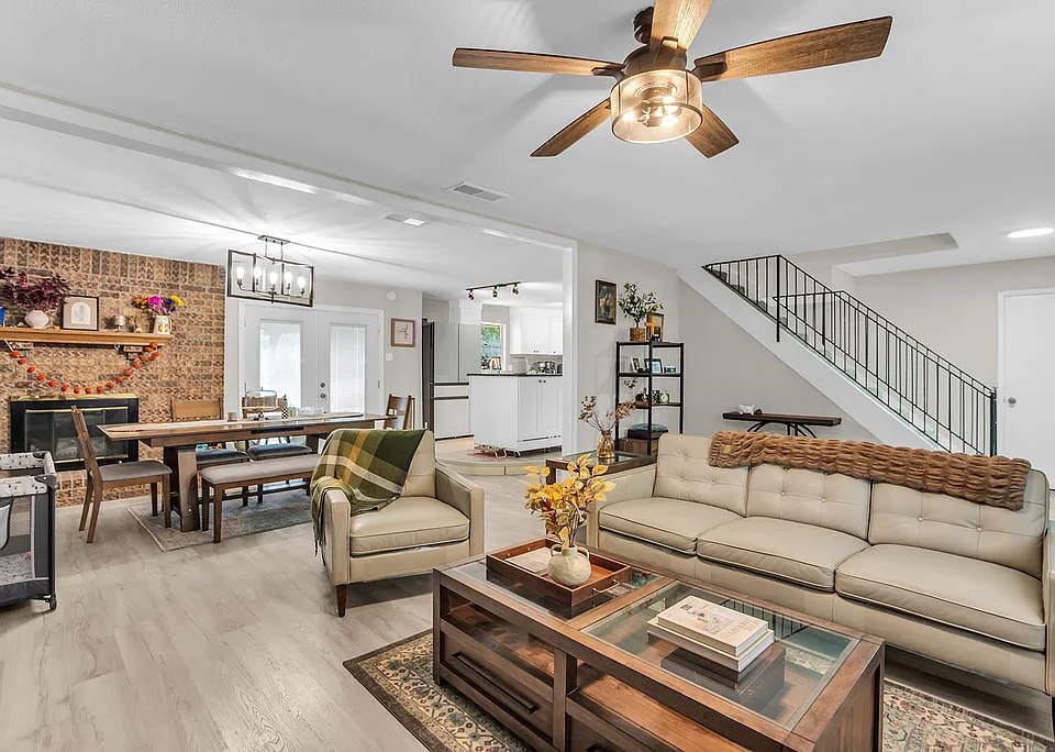 2416 Summer Place Dr