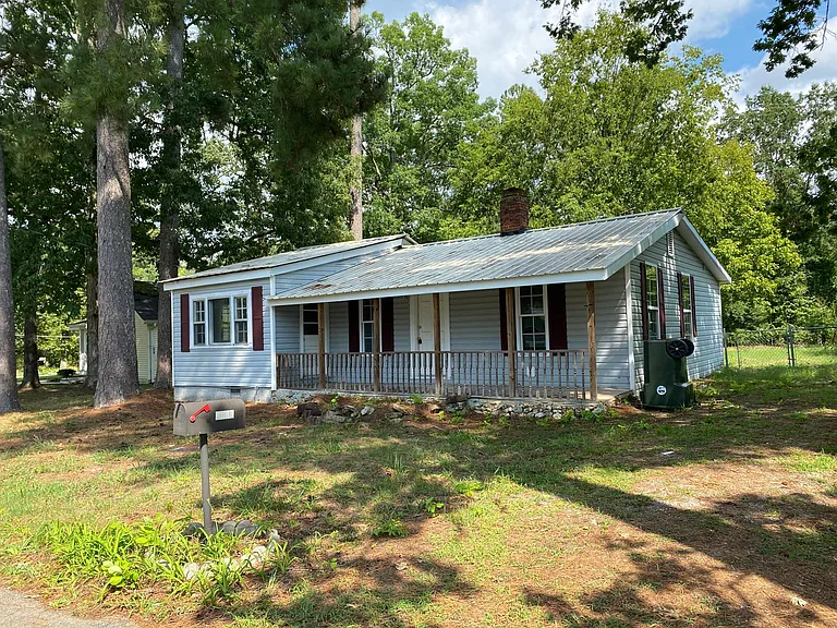1116 Shady Rest Rd — Photo 2