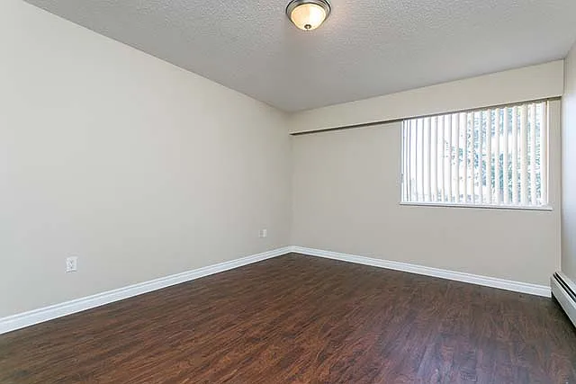 1021 4th Ave — Photo 7