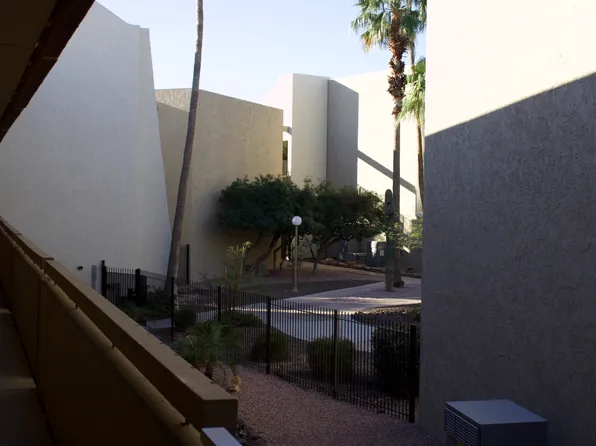 7625 E Camelback Rd, Scottsdale, AZ