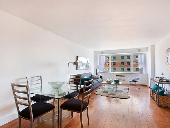 2nd image of 115 E 9th St APT 9D
