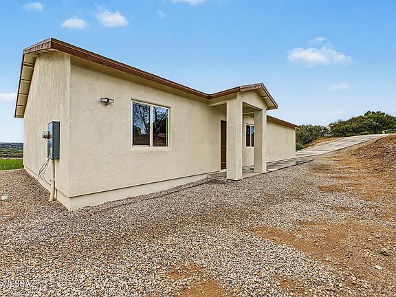 3rd image of 400 Cancun Ct
